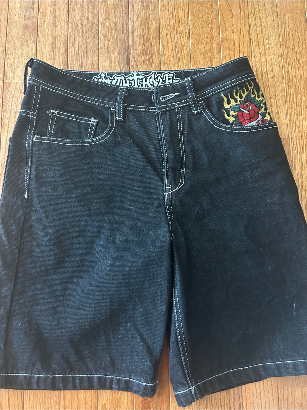 Woman Ninth Hall Idle Skate Shorts View 4